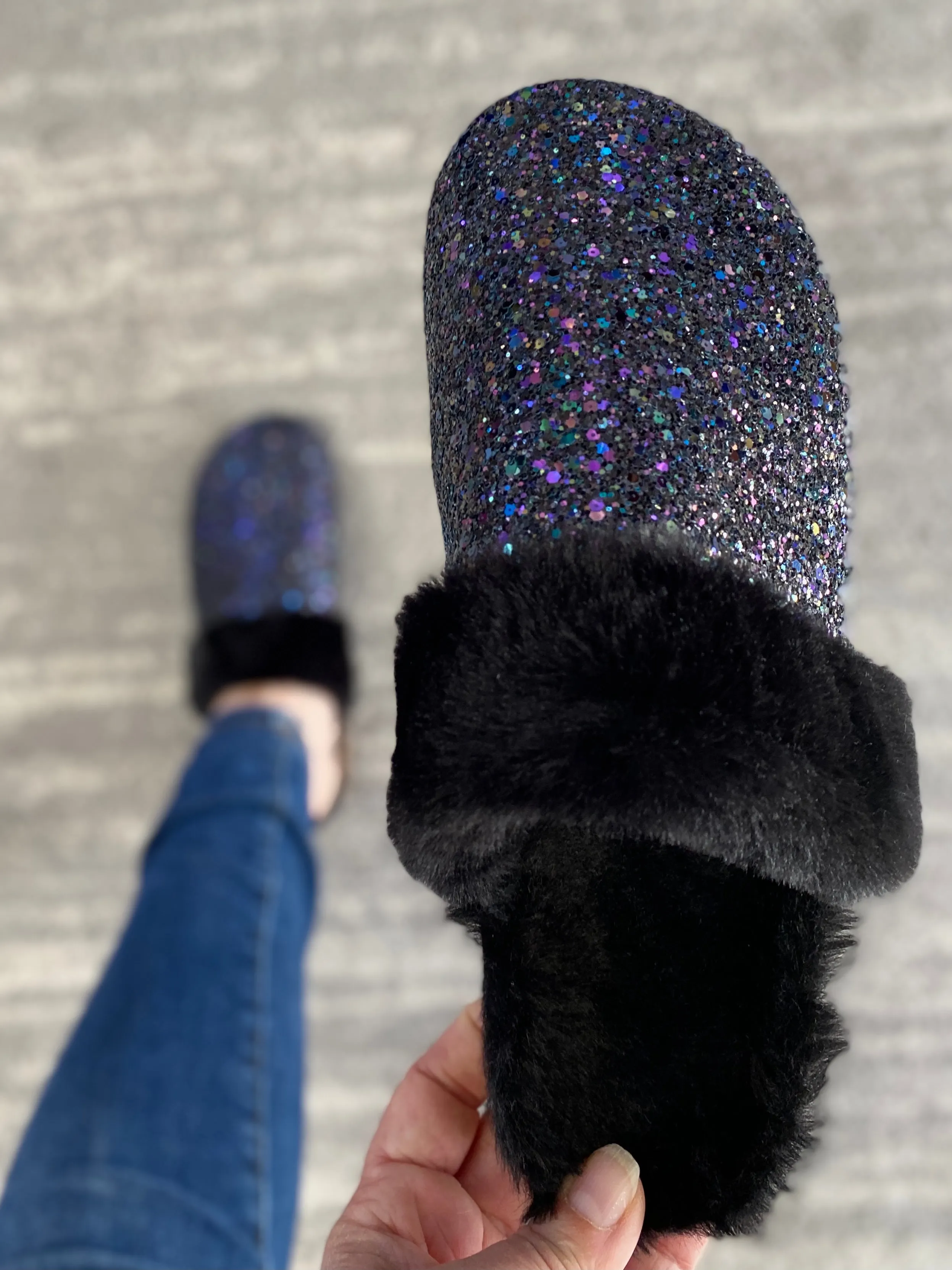 Sparkle & Shine Slides in Black